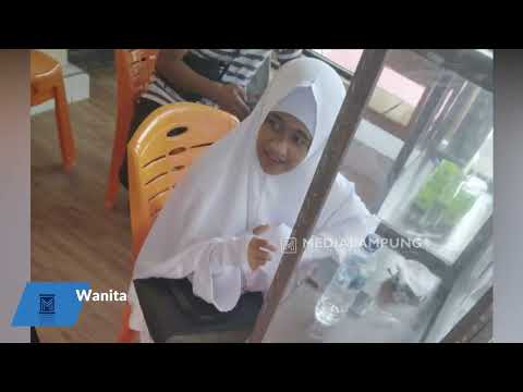 Wanita Berjubah Putih yang Viral di Pringsewu