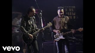 Burning - ¿Qué Hace Una Chica Como Tú en un Sitio Como Este?