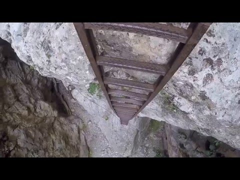 Hiking the E4 west Crete  –  south Crete - Samaria gorge