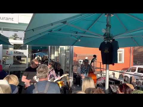 Andreas Arlt and Chris Corcoran jamming in Hildesheim.