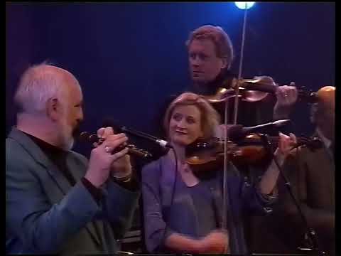 The Corrs HD - Toss the Feathers - The Gathering (31 May 1997)