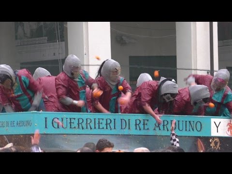 Battaglia arance I Guerrieri di Re Arduino e Scacchi - Carnevale Ivrea 2016