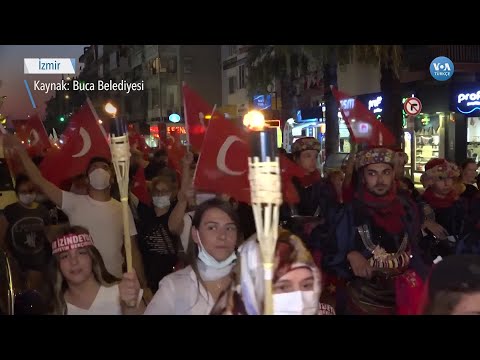 İzmir’de Zafer Bayramı Coşkusu