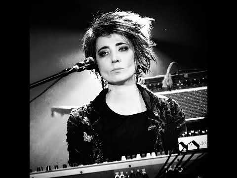 Земфира — Прогулка [Island deep radio mix]