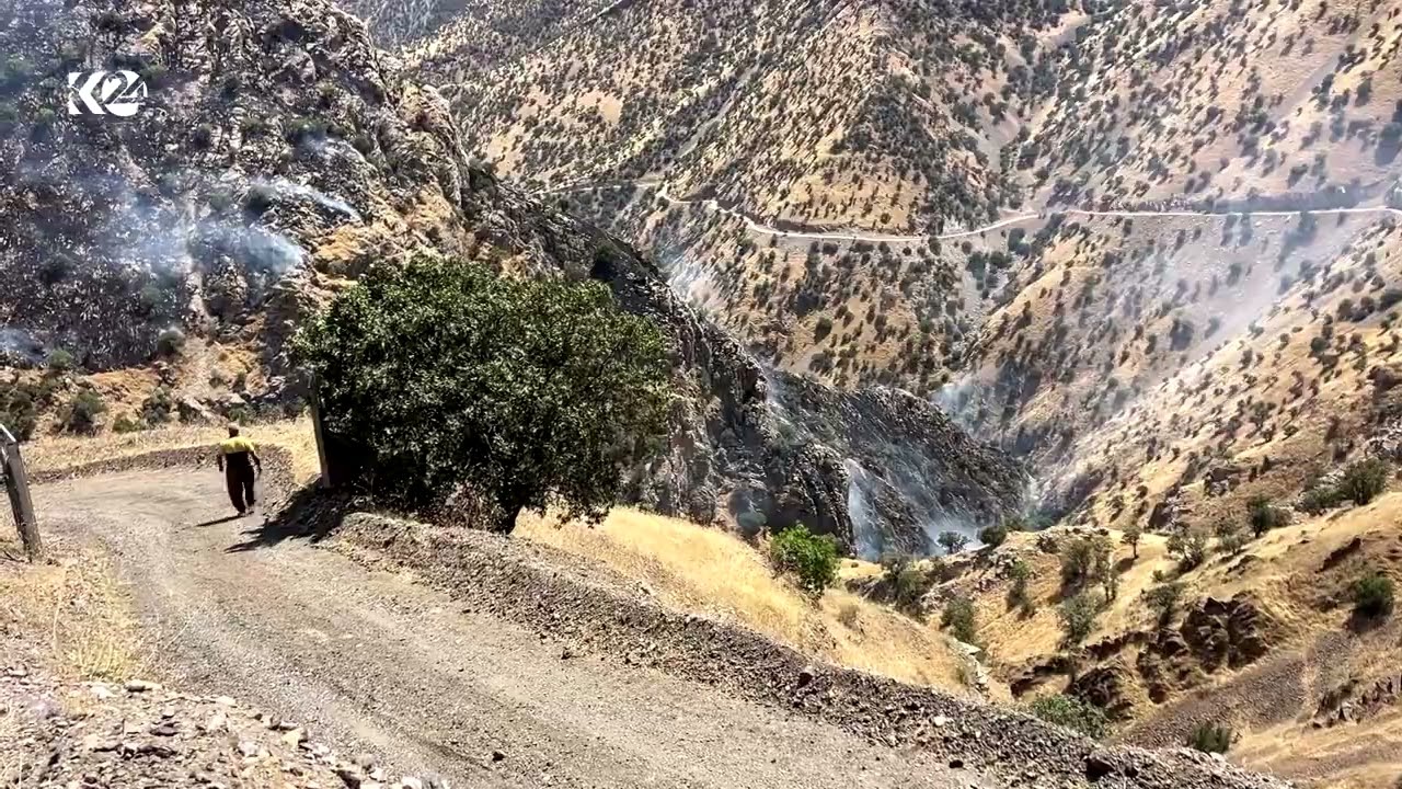 ڤیدیۆ | ئاگرێکی گەورە لە سنووری گوندەکانی هاوار و گریانە و دەرەتفێ لە پارێزگای هەڵەبجە کەوتووەتەوە