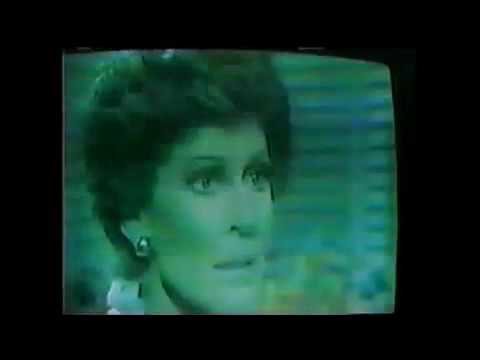 GH 1979 Apr ~ Rick & Lesley On The Rocks (9)