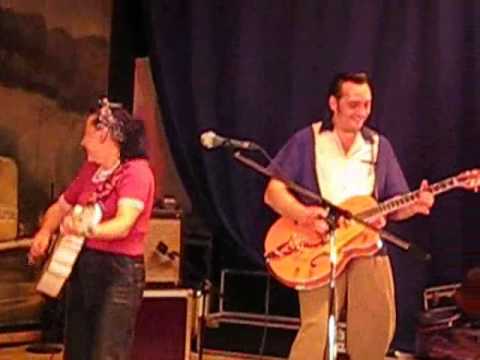 Chilli & the Barracudas - Barking up the wrong tree (Don Woody) Rockabilly