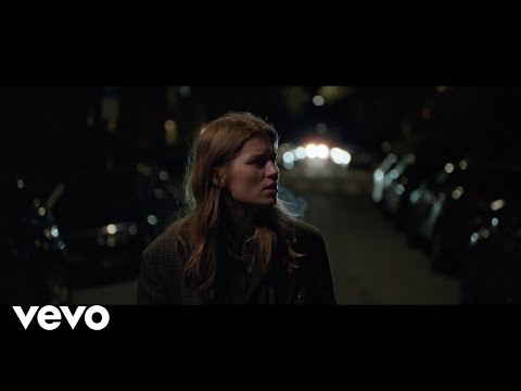 girl in red - Hemingway (Official Video)