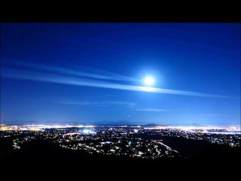 Time Lapse of the Moon Rising and Setting (RX100 M2)