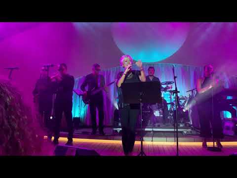 KSENIJA KOCHETOVA & WONDERLAND BAND - Ain't No Body (cover)