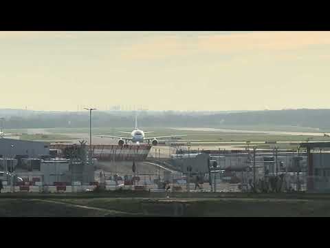 Parkplätze im Parkhaus Mexikoring anstatt P1, P2 direkt am Terminal und Holiday im Parkhaus P8-9.