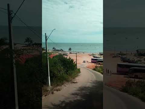 Descida para chegar na Praia  de ponta grossa. Icapuí. Ceará.