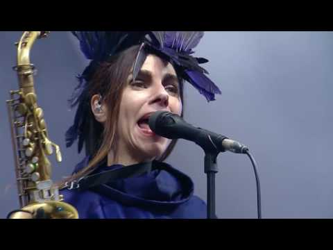 PJ Harvey -The Ministry of Social Affairs [Live]