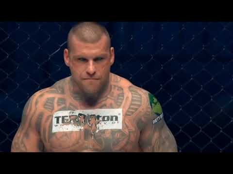 Cała walka Popek vs Norman Parke (FAME MMA 13)