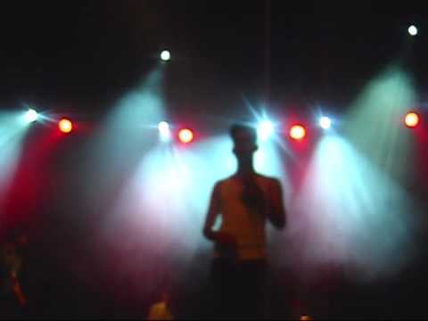Esser Headlock- iTunes Festival 2009