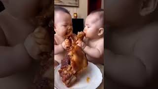 Download lagu BAYI MAKAN DAGING GA JADI MINUM SUSU😁😅🙈 #funny #humorsegar #comedy #shorts mp3