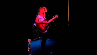 Tori Kelly - Fill A Heart (Live)