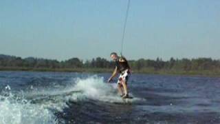 preview picture of video 'Wakeboarding on Lake Sammamish - Seaplane Landing!'