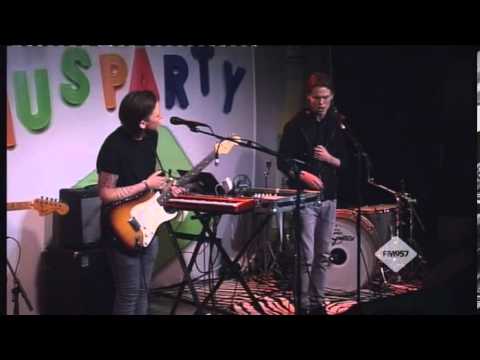 Eldhúspartý FM957 2013 - Vök - Blind To Others