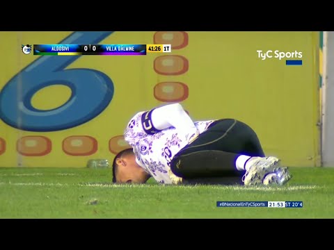 Martin Perafan: Soccer Nutshot. Aldosivi vs. Villa Dalmine. 02/04/2018. Punch to the nuts.