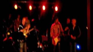 Paulo Mendonca - Does Anybody Wanna Funk