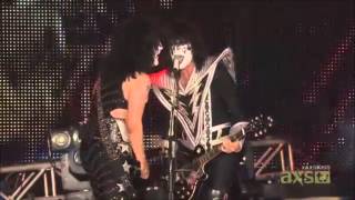 KISS - Shock Me/Outta This World + Tommy &amp; Eric Jam [Zurich 2013]