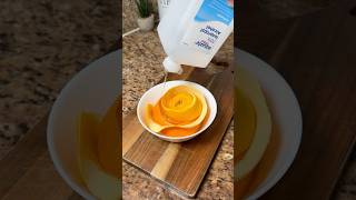 Transform Orange Peels into a Powerful Home Cleaner! 🍊💪  #homehacks #lifehacks #cleaninghacks