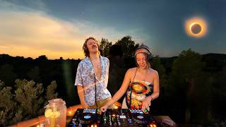 Solar Eclipse House Mix