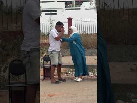 مضحك