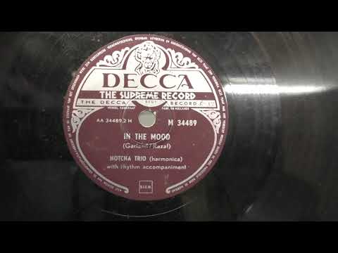 Hotcha Trio: In the mood. (1952).