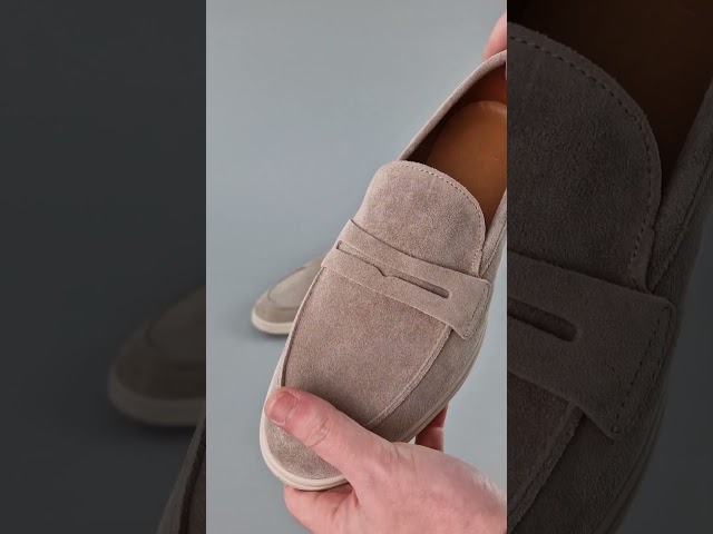 Чоботи жіночі шкіряні байка хутро 592641 Чорний Лофери чоловічі замшеві 591533 Бежеві