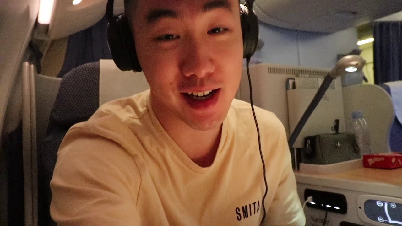 China Southern First/Business Class Lounge thumbnail