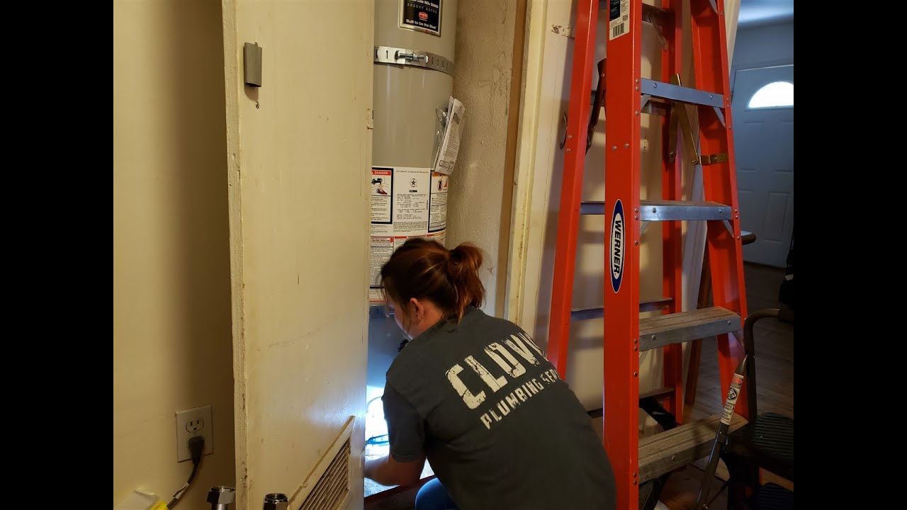RE160E Water Heater Installation @rinnaivideos
