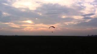 preview picture of video 'First Flight Paramotor'