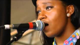 Denai Moore - The Lake @ Reading Festival 2013