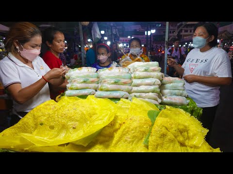 Popular Street Food @ ToulTompoung - Fried Short Noodle, Pho, Rice Pancake, Fresh Spring Roll, &More