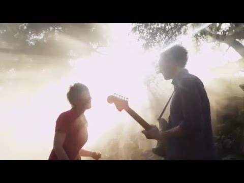 Pure Bathing Culture - She Shakes (Official Music Video)