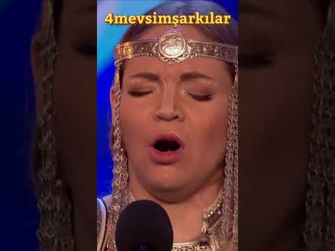 Ağız Kopuzu sanatçısı Olena UUTAi Seyirciyi coşturuyor | #4mevsimşarkılar #shorts