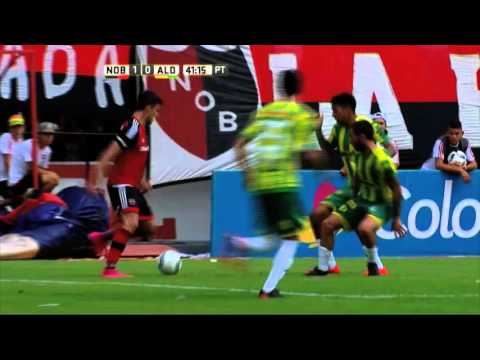 Excelente respuesta de Vega. Newell's 1 - Aldosivi 1. Fecha 9. Primera División 2016.