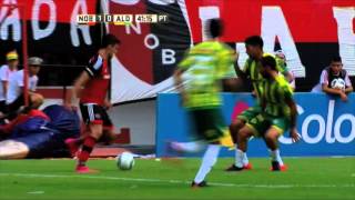 Excelente respuesta de Vega. Newell&#39;s 1 - Aldosivi 1. Fecha 9. Primera División 2016.