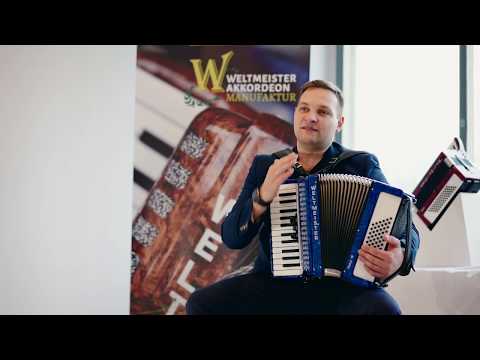 Аккордеон Вельтмайстер Жемчуг 1/2 на 48 басов. Weltmeister Perle 1/2 48 bass