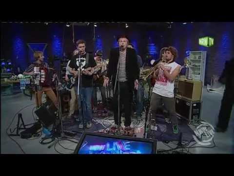 Mondo MashUp Soundsystem zu Gast in der NRW Late Night mit der Performance "Ritalin"