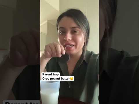Parent trap Oreo peanut butter | Trying Oreos with peanut butter