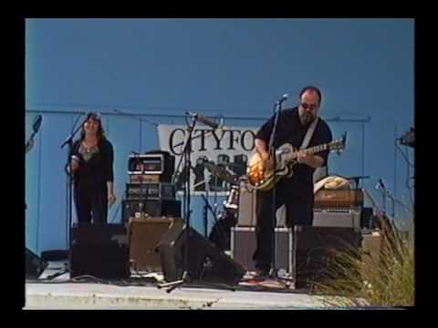 Dave Haley / Two Bones & A Pick (with guest Cheryl Arena) - Closing Time - 14/Aug/04