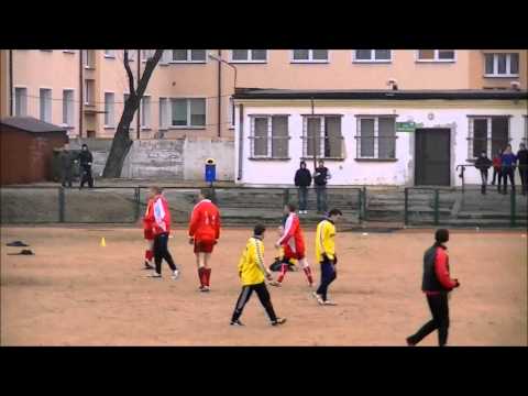Górnik Łęczyca - Krośniewianka Krośniewice (sparing) 10.03.2012 HD