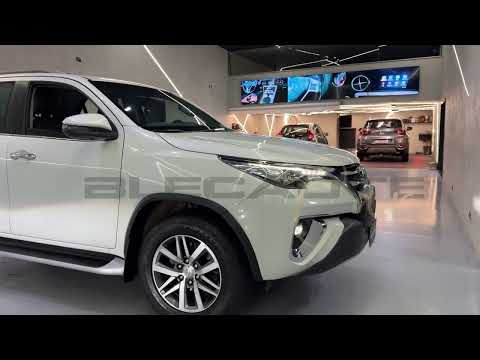 TOYOTA HILUX SW4 - 2.8 SRX 4X4 7 LUGARES 16V TURBO INTERCOOLER DIESEL 4P AUTOMÁTICO 2018/2019