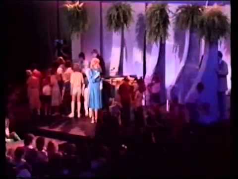 SANDI PATTI  LIVE IN 1983 WITH LARNELLE HARRIS)
