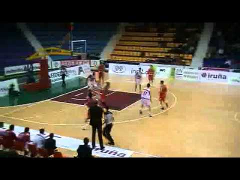 ORO GRUPO IRUÑA NAVARRA,82 - GIRONA FC,90 (01/12/2011 0:00:00)