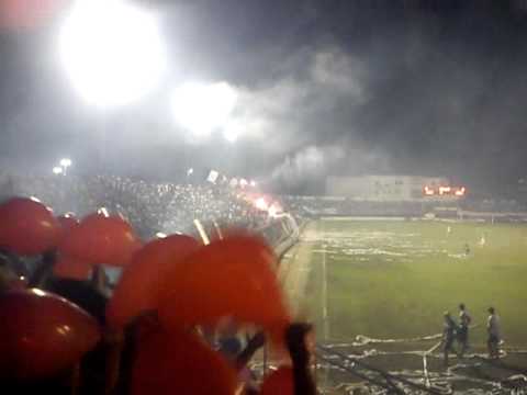 Itabaiana entrando em campo- 16-05-2012.3gp