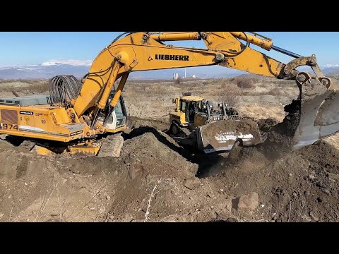 Liebherr 974 & Cat D8T Dozer Leveling The Area For Construction Project - Sotiriadis/Labrianiidis